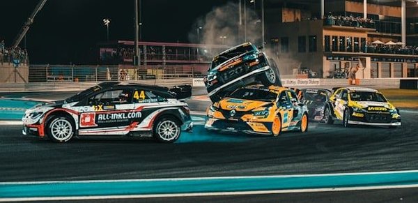 What's the Role of Community Engagement in Enhancing the Performance and Morale of Local Sports Teams?